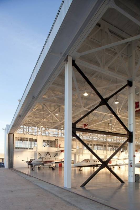 Estrutura Metálica para Hangar Residencial Doze - Estrutura Metálica para área de Lazer